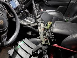 Specna Arms Airsoft custom 590e