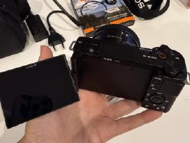 Parduodu labai geros būklės Sony Zv-e10 kamerą