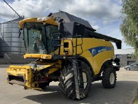 New Holland 8090, kombainai