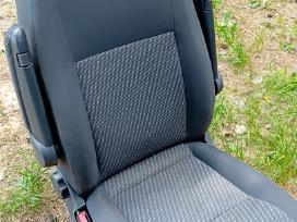 Parduodu VW t5 sėdynę