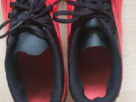 Nike futbolo bateliai