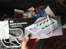 Boots Multi-charger baterijų kroviklis