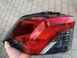 Toyota Rav4 Galinis kairys sparno zibintas