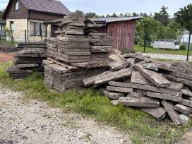 Atiduodu dovanoju gruza šaligatvio plyteles