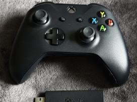 Xbox One pultelis kartu su wireless adapteriu