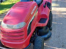 Traktoriukas žoliapjovė Honda 2417