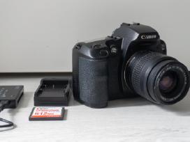 Canon d30 fotoaparatas