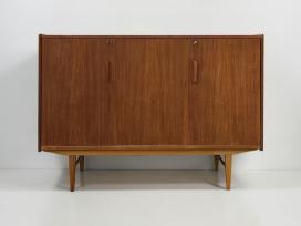 Mid Century tikmedžio komoda