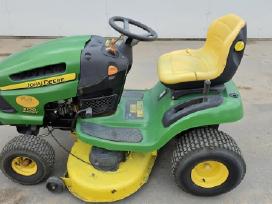 John Deere x120