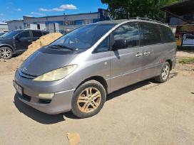 Toyota Previa dalimis
