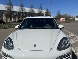 Porše caeyenne 3.0 hybrid 2012