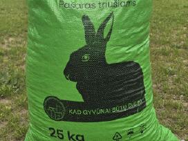 Kombinuoti pašarai triušiams
