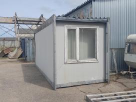 Naudotos buitinės patalpos ir metaliniai sandėliuk