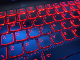 Lenovo 15,6/ i5 7300hq / 12 GB / Nvme+HDD / G T. X