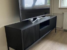 Juodas TV staliukas