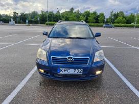 Parduodama Tojota Avensis