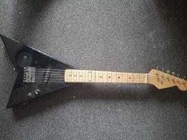 V formos elektrine gitara