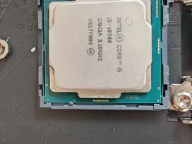 I5 10500 + B560m Aorus Elite