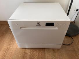 Laisvai pastatoma indaplovė Electrolux