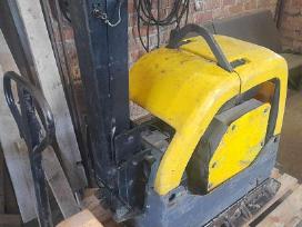 Vibro plokste 500kg Atlas Copco Lg504500kg vibro