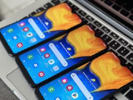 Samsung A20e 32gb 6vnt. Su garantija