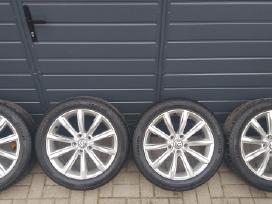 Orginalus VW ratlankiai su padangom R17