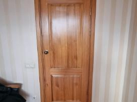 Pušinės vidaus durys