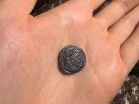 Tikra bronzinė Romos moneta (folis)