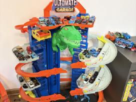 Hot Wheels garazas ultimate mega