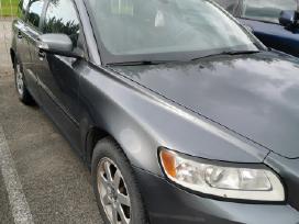 Volvo V50, su variklio defektu.