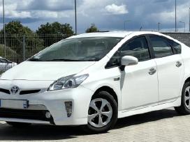 Toyota Prius nuoma Vilniuje Bolt / Uber / Wolt