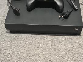Parduodu Xbox One X konsolę -170€
