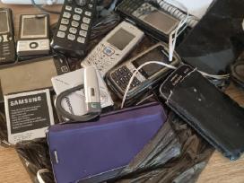 Elektronikos rinkinys: telefonai, GPS navigacijos