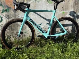 Bianchi oltre