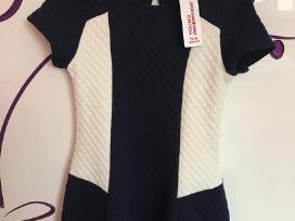 Parduodama nauja suknelė su etikete