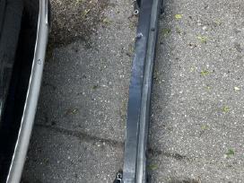 31856956 „Volvo Xc90“ galinis stiprintuvas