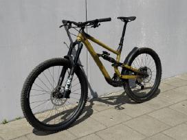 Specialized Status 2 170 Full Suspension MTB