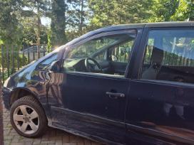 Parduodu automobilį