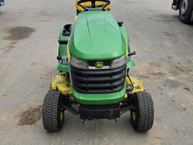 Patikimas sodo traktoriukas John Deere X300