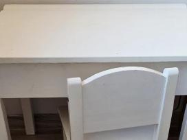 Ikea vaikiskas staliukas su kede