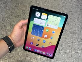 iPad Air 5 (M1) / 64gb / Space Gray / Baterija 93%