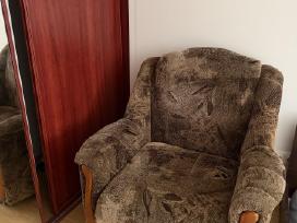 Dovanojamas fotelis su ratukais