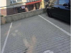 Parkavimo vieta perkunkiemyje