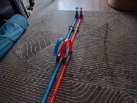 Parduodu Hot Wheels Action