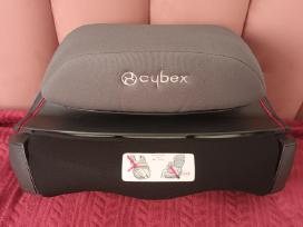 Auto kedutes Cybex buomelis