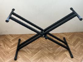 Pianino stovas