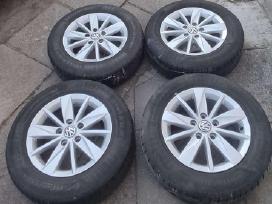 VW su padangomis