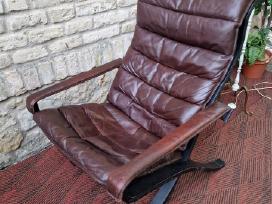 Vintažinis mid century autorinis odinis fotelis