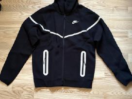 Nike Tech Fleece džemperis (M dydis)