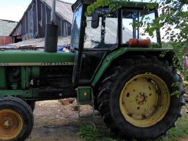 Jonh deere 3130 pradėtas ardyti dalimis.